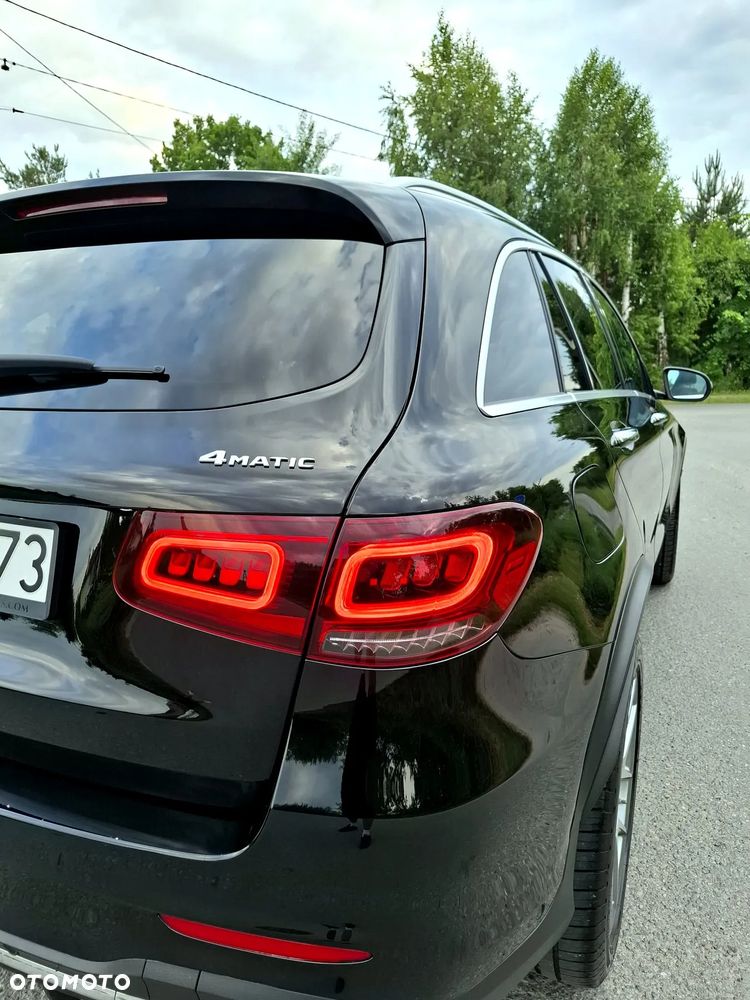 Mercedes-Benz GLC 300 4Matic 9G-TRONIC - 9