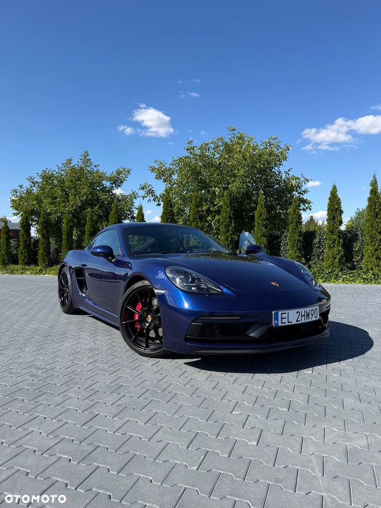 Porsche 718 Cayman - 1