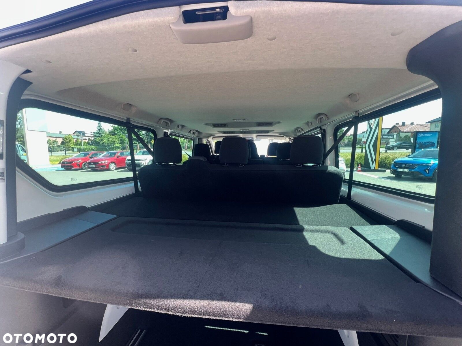 Renault Trafic - 16