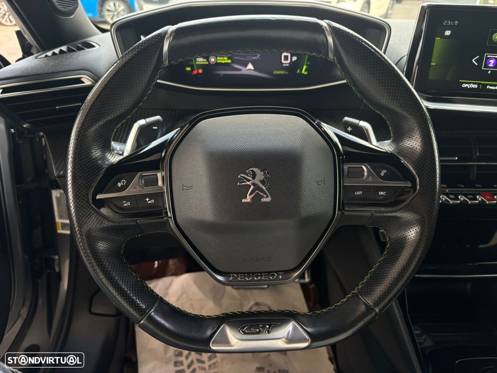 Peugeot 2008 1.5 BlueHDi GT EAT8 - 23
