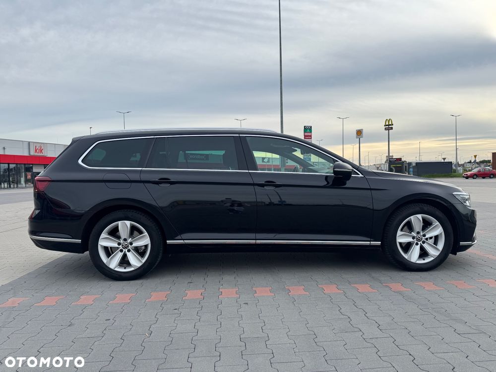Volkswagen Passat 2.0 TDI SCR DSG Elegance - 11