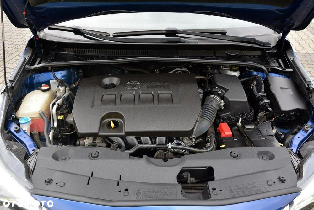 Toyota Avensis 1.8 Sol MS - 37