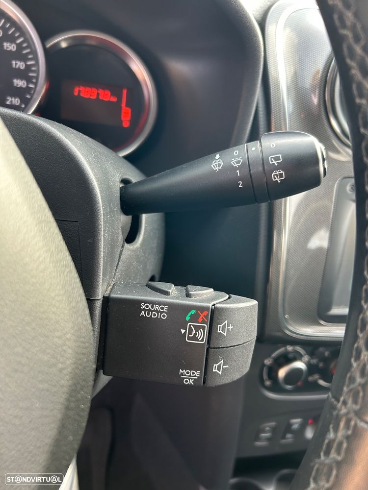 Dacia Sandero 1.5 dCi Stepway - 18