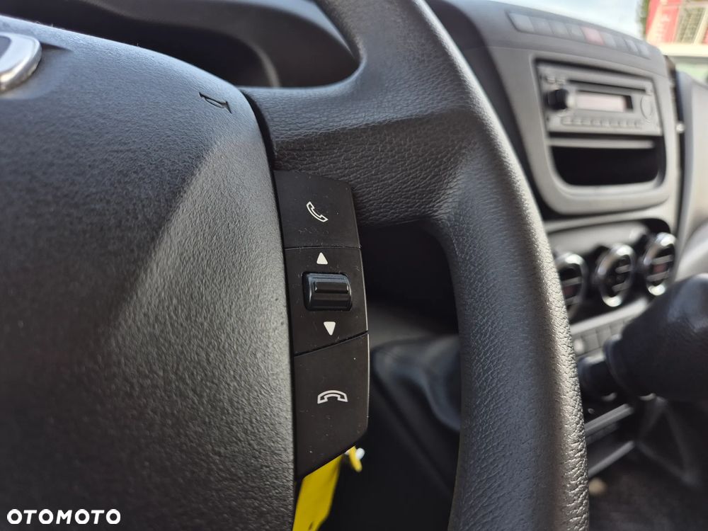 Iveco Daily 35S16, nowa skrzynia 4,40 x 2,30m, klimatyzacja - 12