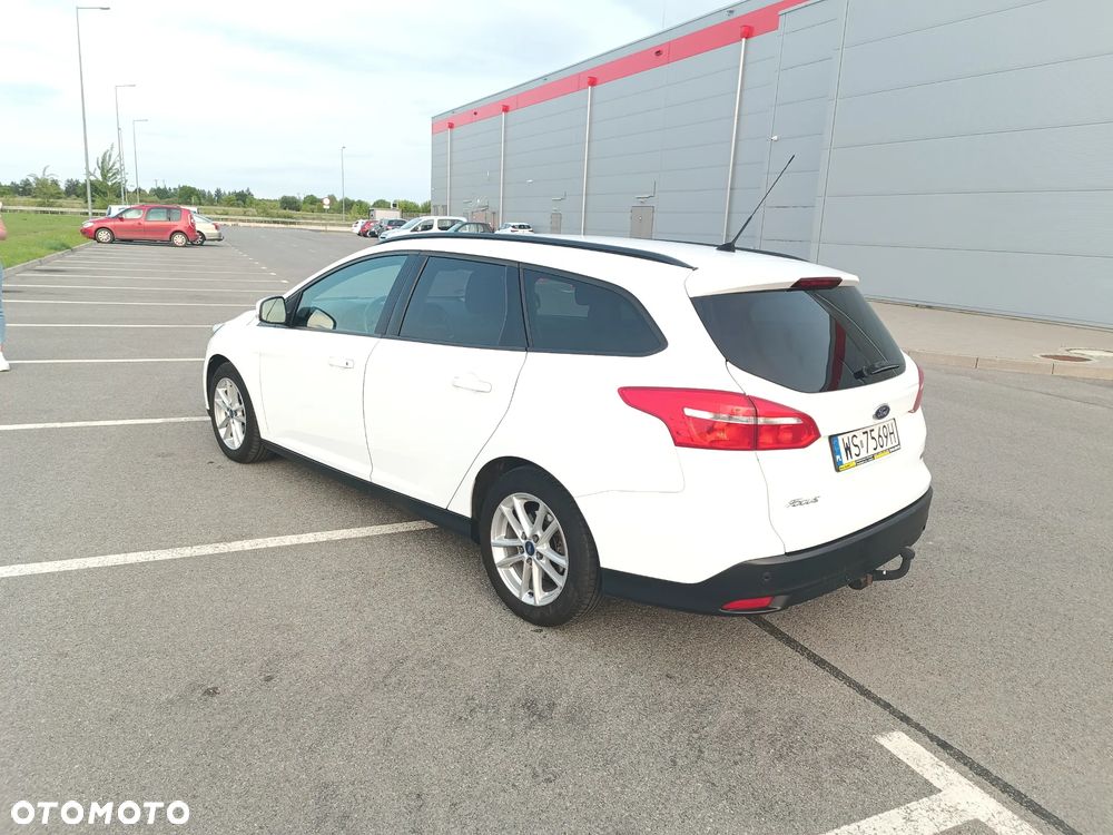 Ford Focus 1.0 EcoBoost Trend - 4