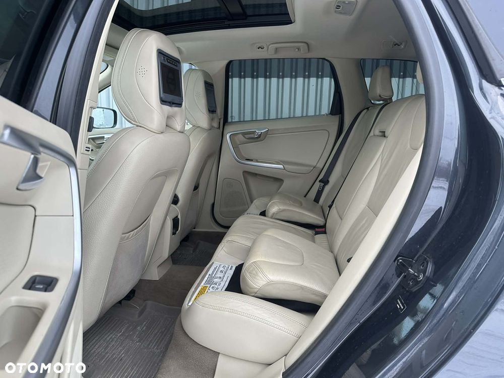 Volvo XC 60 - 28