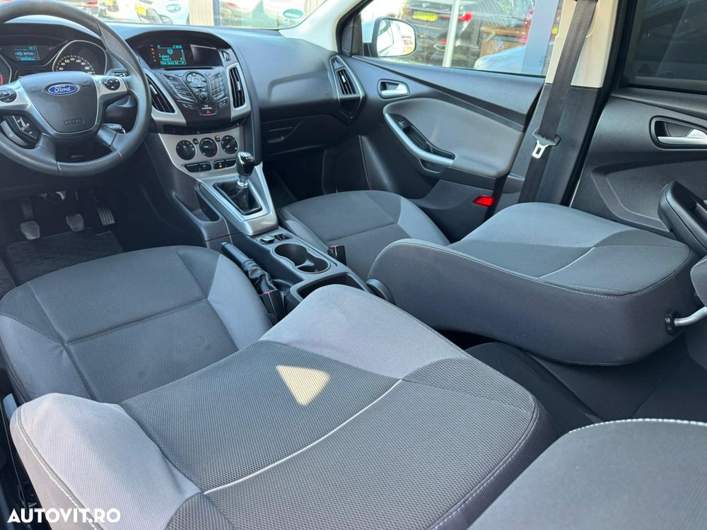 Ford Focus 1.6 TDCi ECOnetic 88g Start-Stopp-Sy Titanium - 19