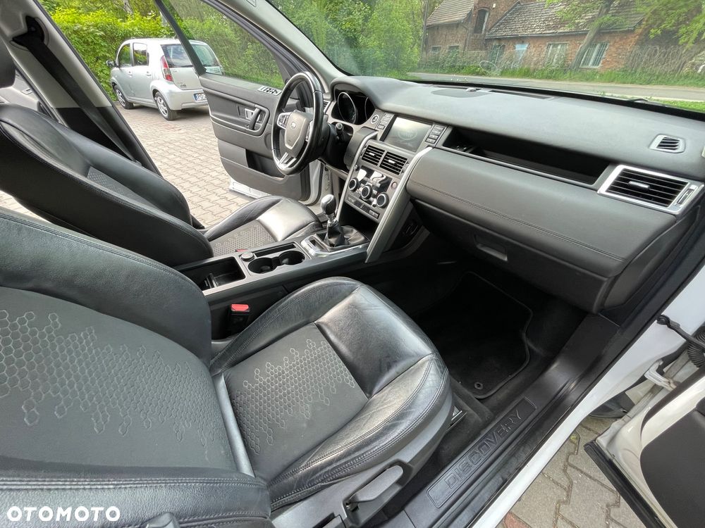 Land Rover Discovery Sport TD4 HSE Luxury - 18