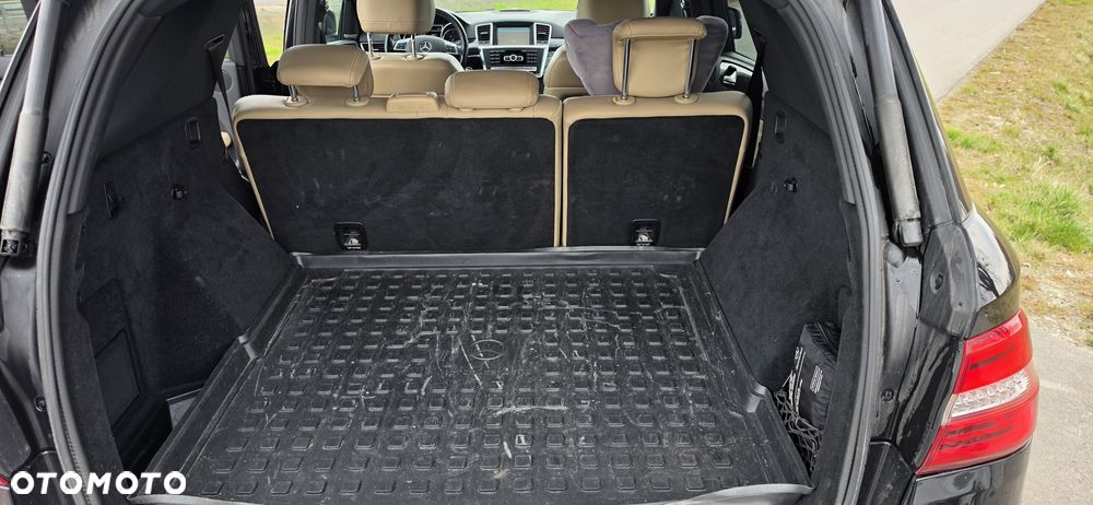 Mercedes-Benz ML - 17