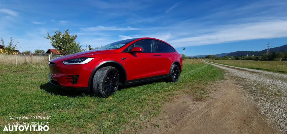 Tesla Model X - 2