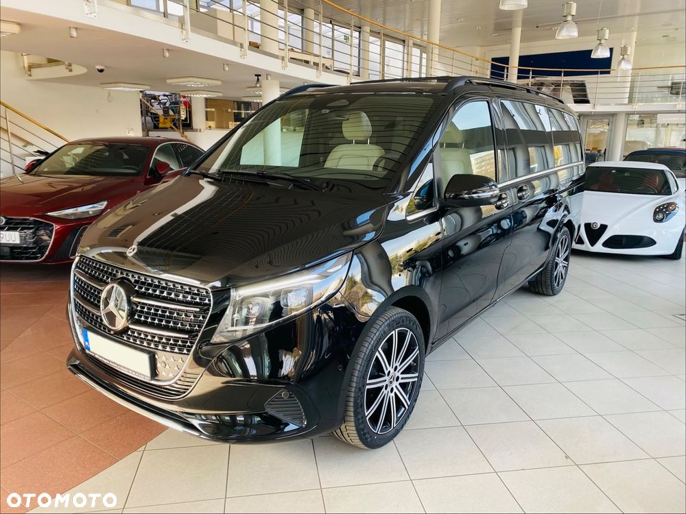 Mercedes-Benz Klasa V - 9