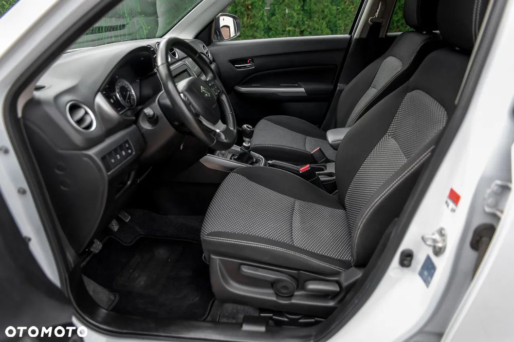 Suzuki Vitara 1.4 Boosterjet Hybrid Comfort+ - 15
