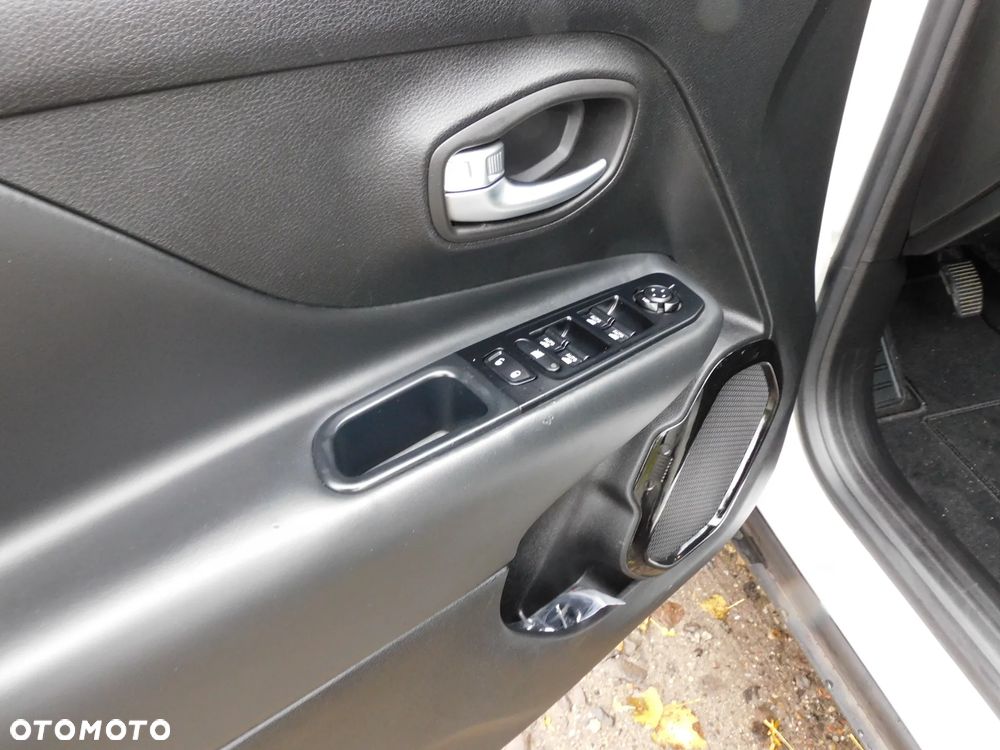 Jeep Renegade 1.0 T-GDI 80th Anniversary - 15