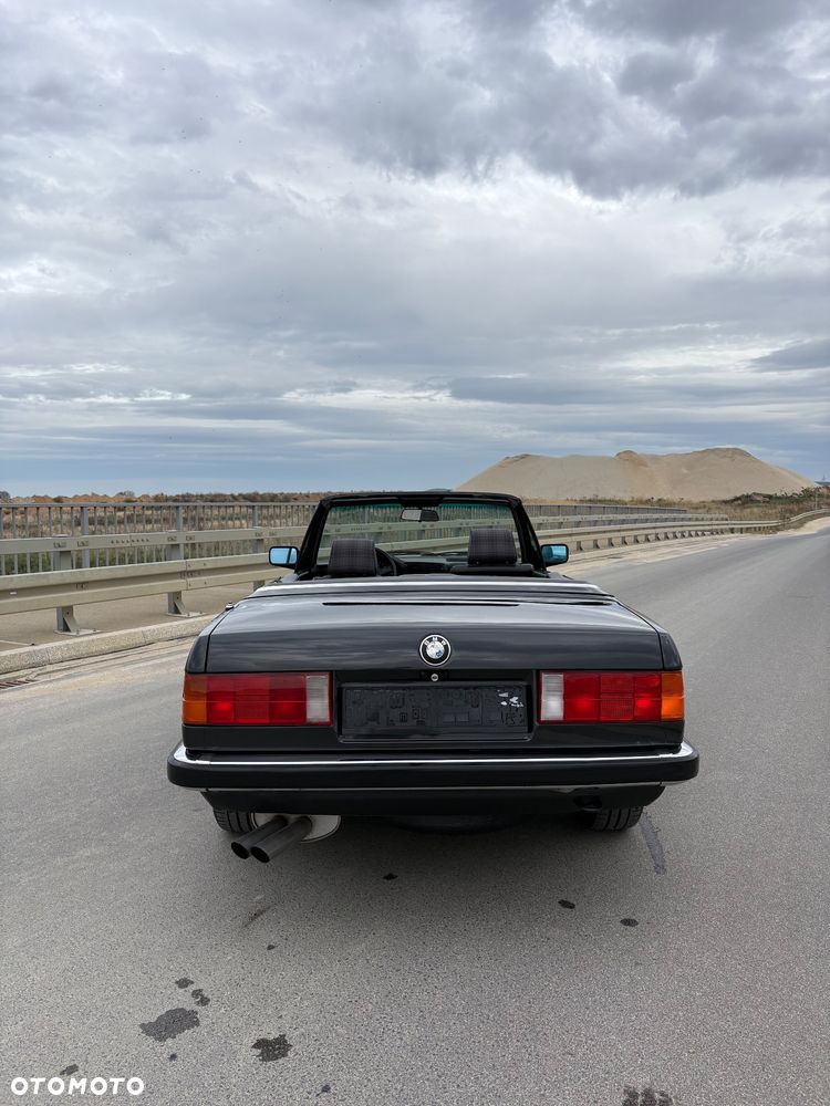 BMW Seria 3 320i - 4