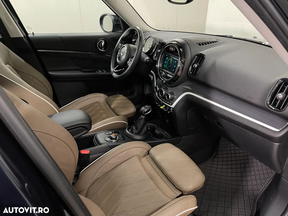 Mini Countryman Cooper S E ALL4 AT - 12