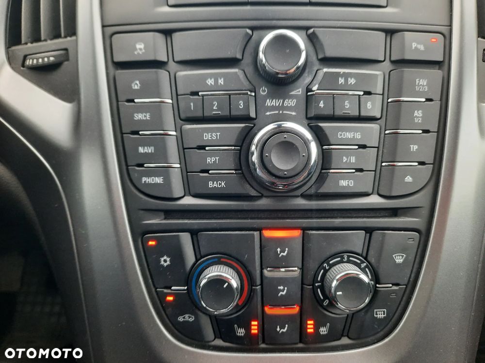 Opel Astra 1.4 Turbo 150 Jahre - 23