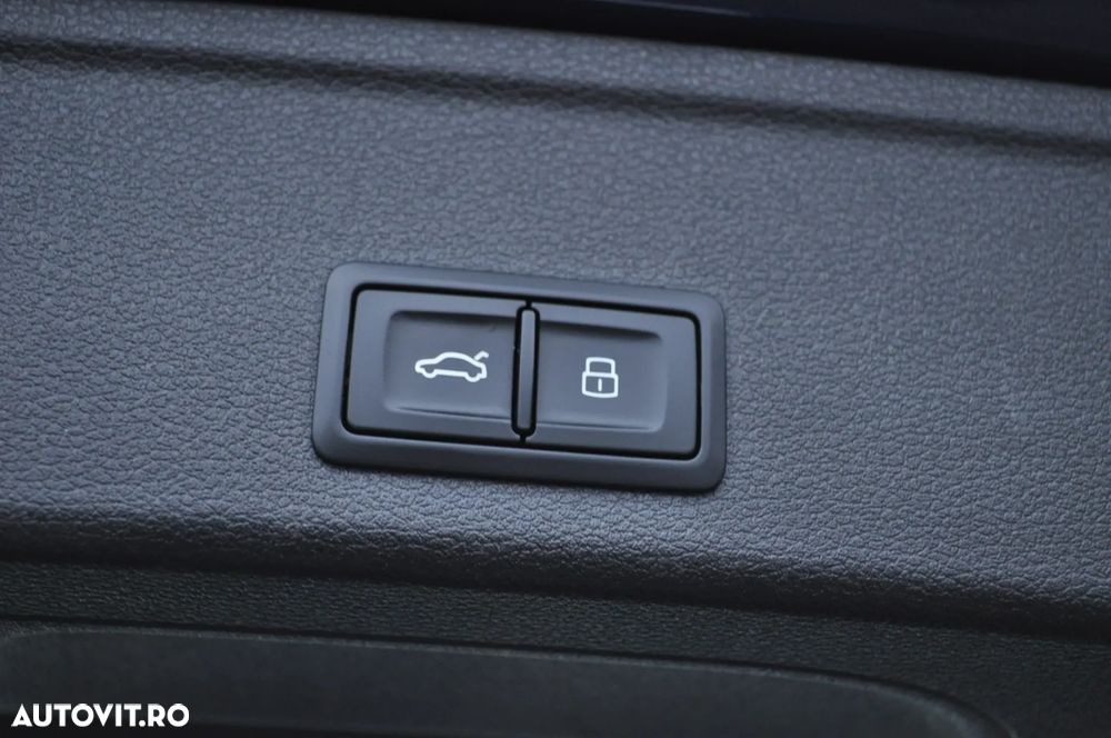 Audi A4 Avant 2.0 TFSI ultra sport - 22