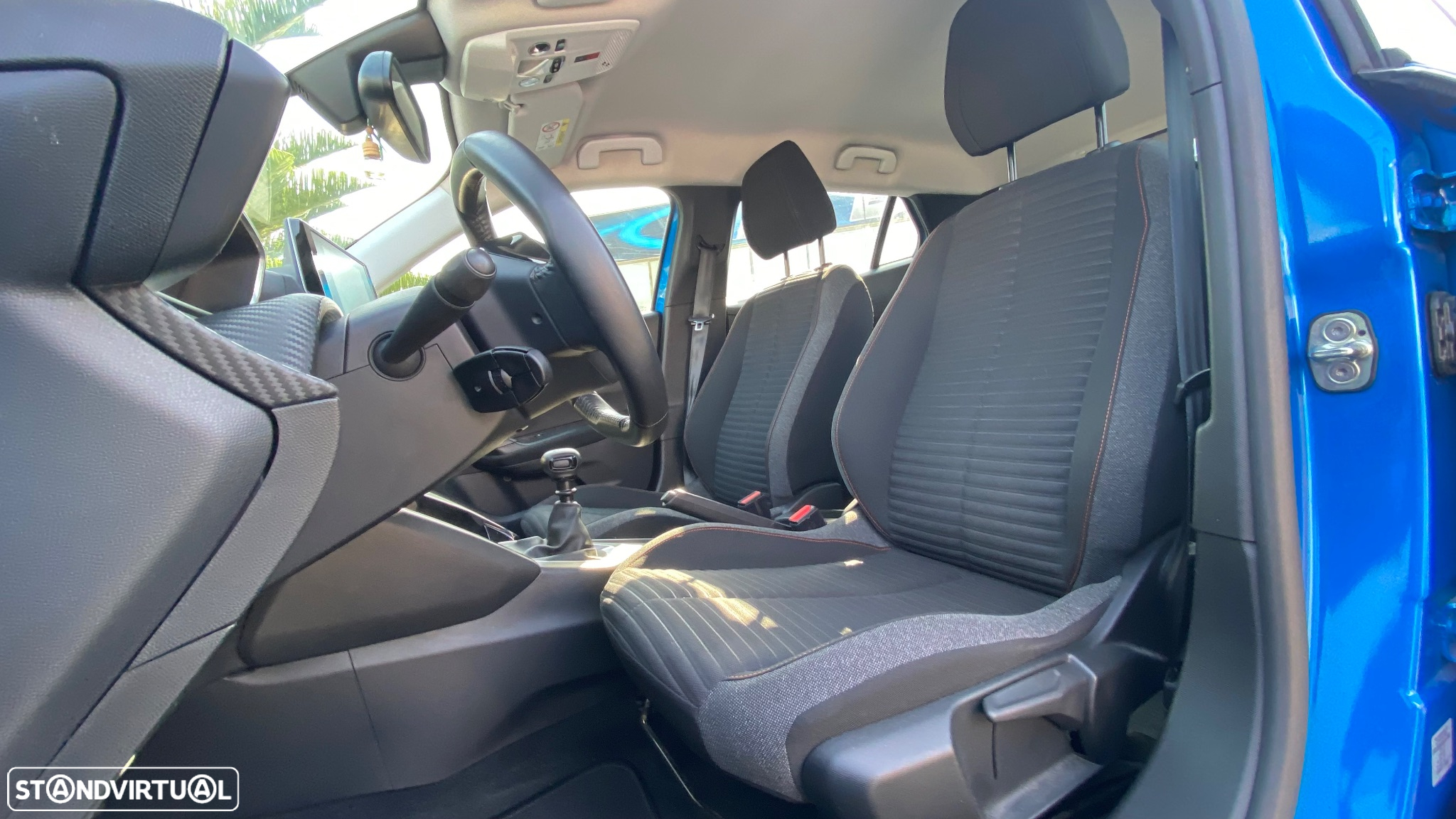 Peugeot 2008 1.2 PureTech Active - 19