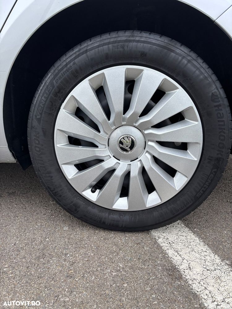 Skoda Octavia Combi Diesel 1.6 TDI Active - 9
