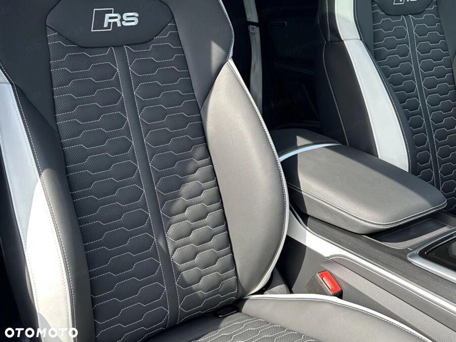 Audi RS Q8 - 13