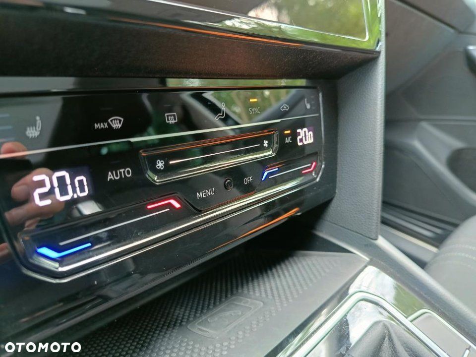 Volkswagen Passat - 21