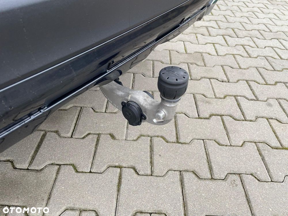 Mercedes-Benz GLC - 22