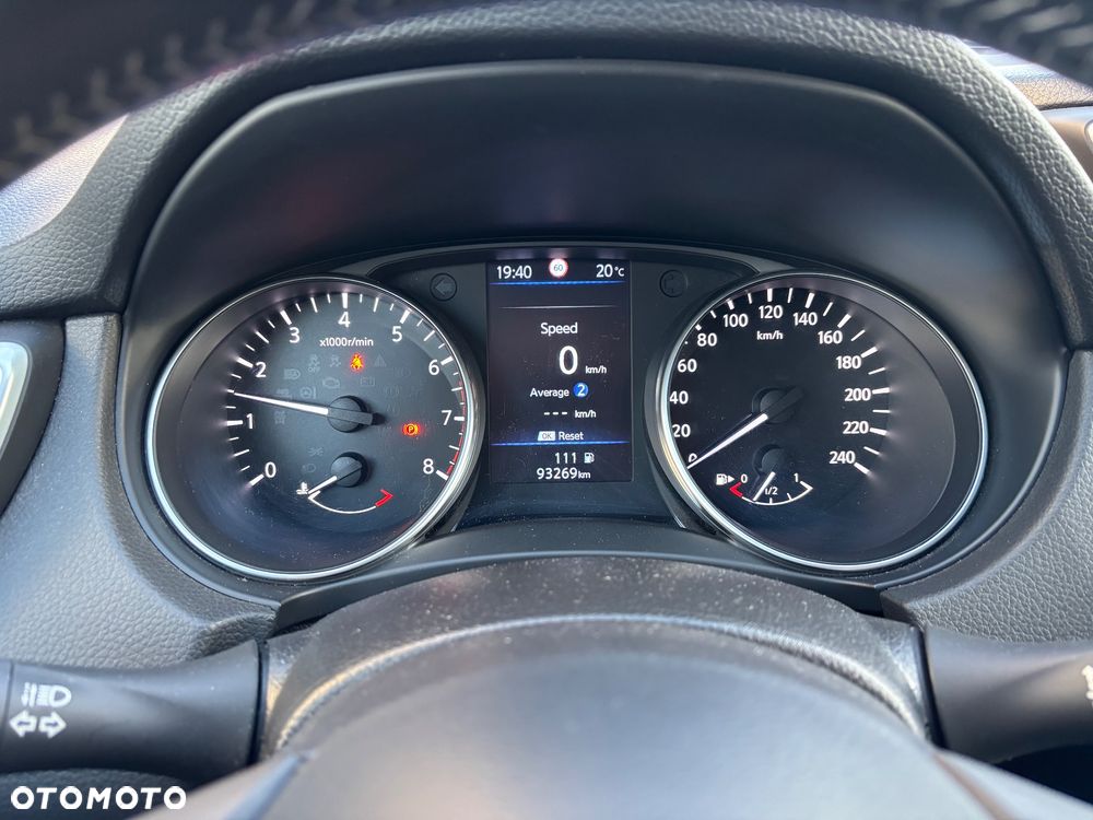 Nissan Qashqai 1.3 DIG-T N-Connecta EU6d - 24