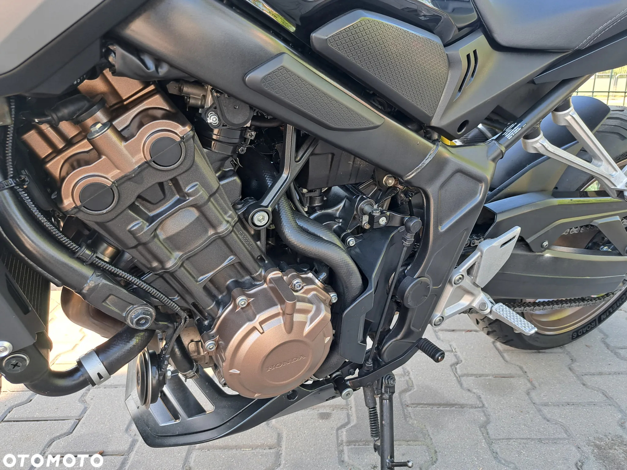 Honda CB - 10