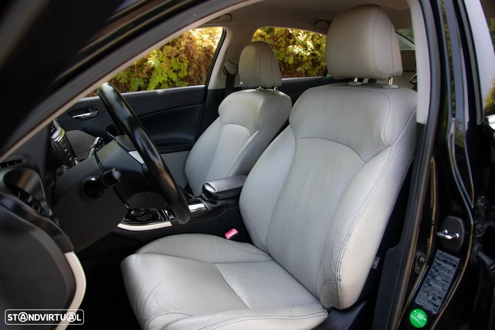 Lexus IS 200 d P.Executive 6G - 24