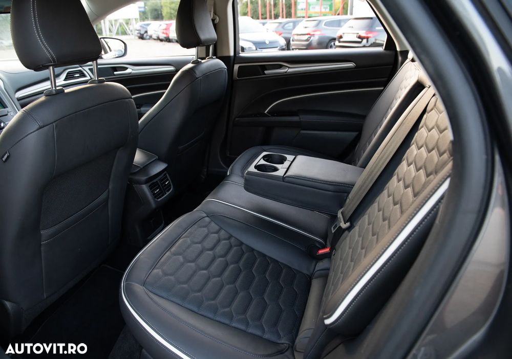 Ford Mondeo 2.0 HEV Vignale - 6