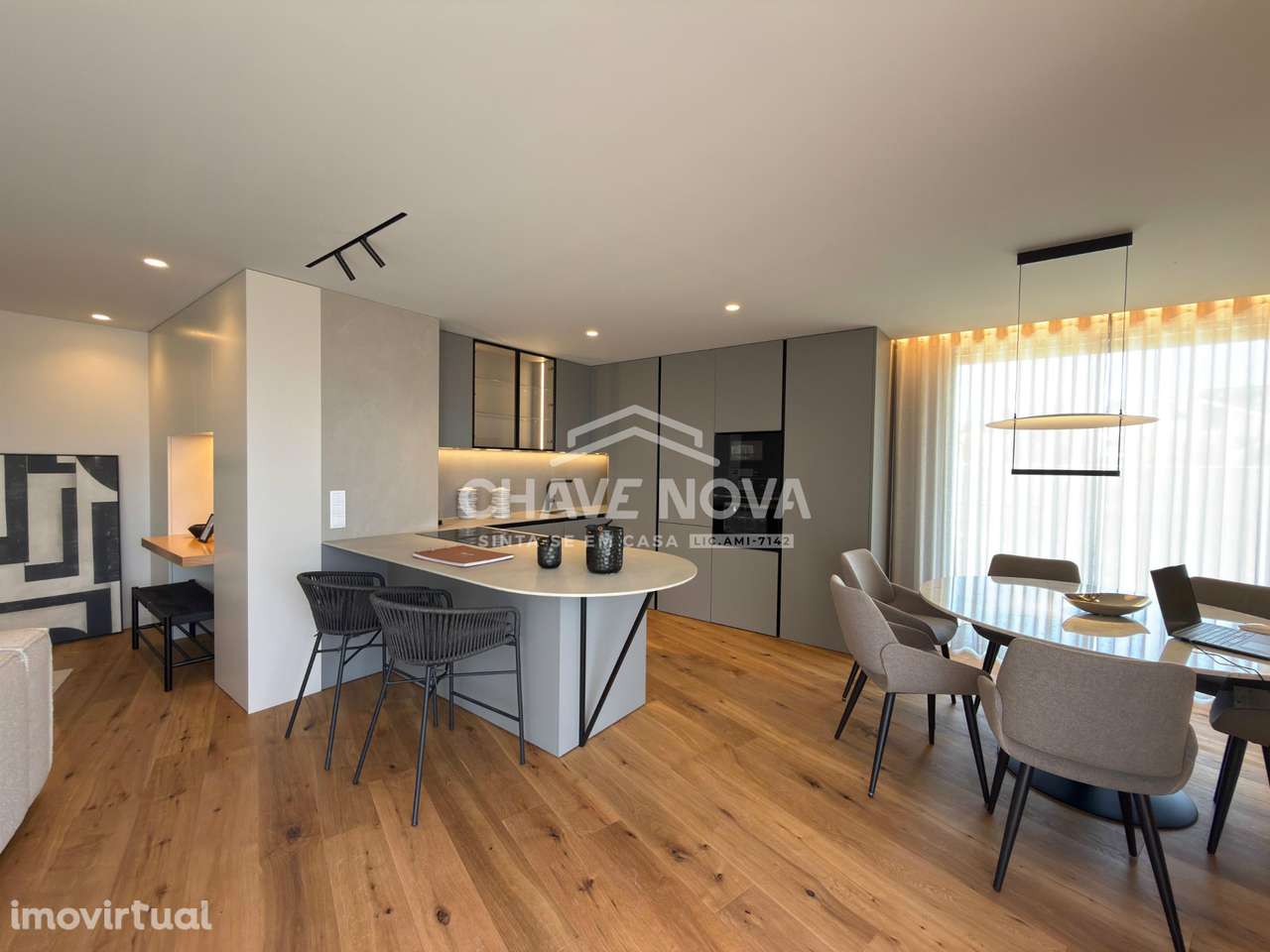 T3 Novo c/ Box para 2 Viaturas em S. Félix da Marinha - Grande imagem: 5/30