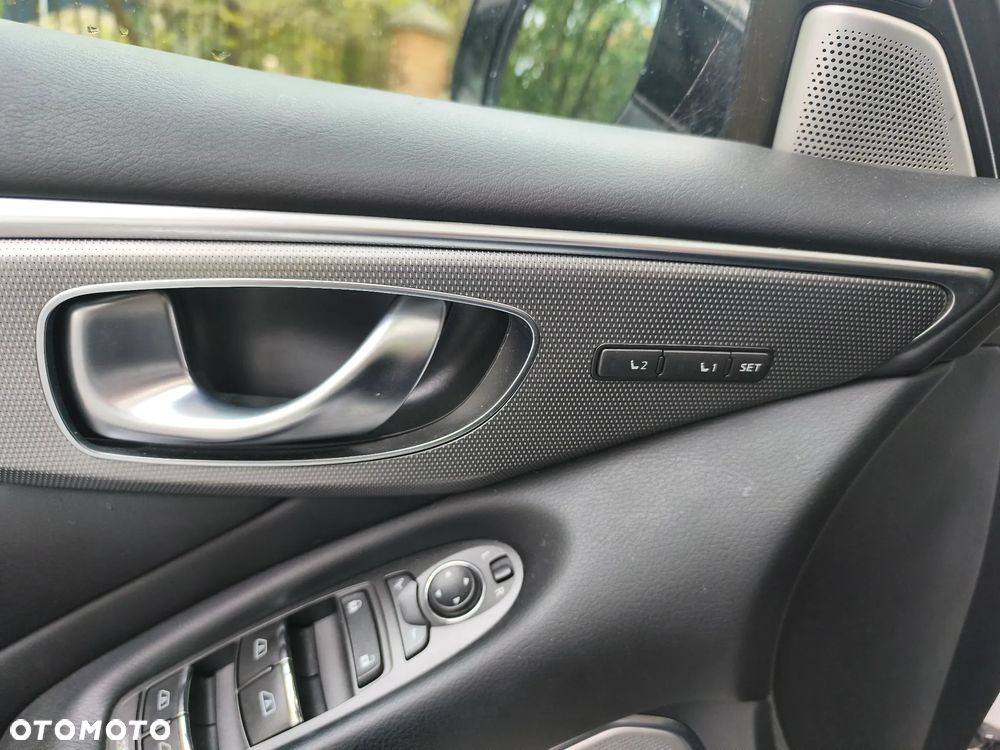 Infiniti Q50 AWD Premium - 19