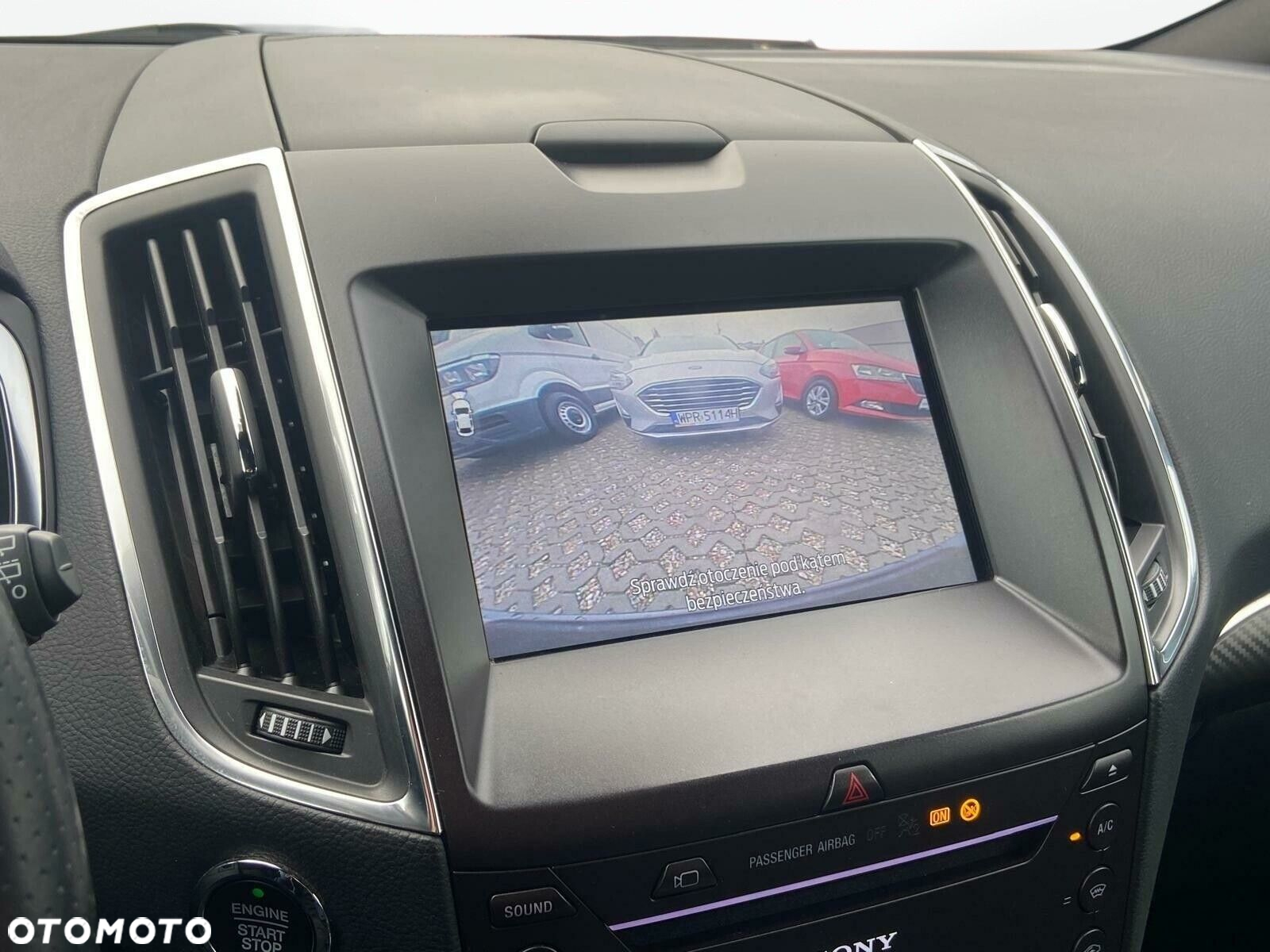 Ford S-Max - 30