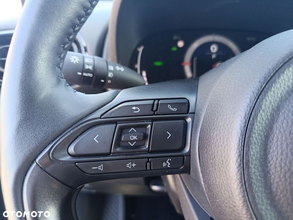 Toyota Yaris Hybrid 1.5 Style - 24