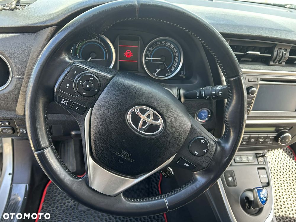 Toyota Auris - 9