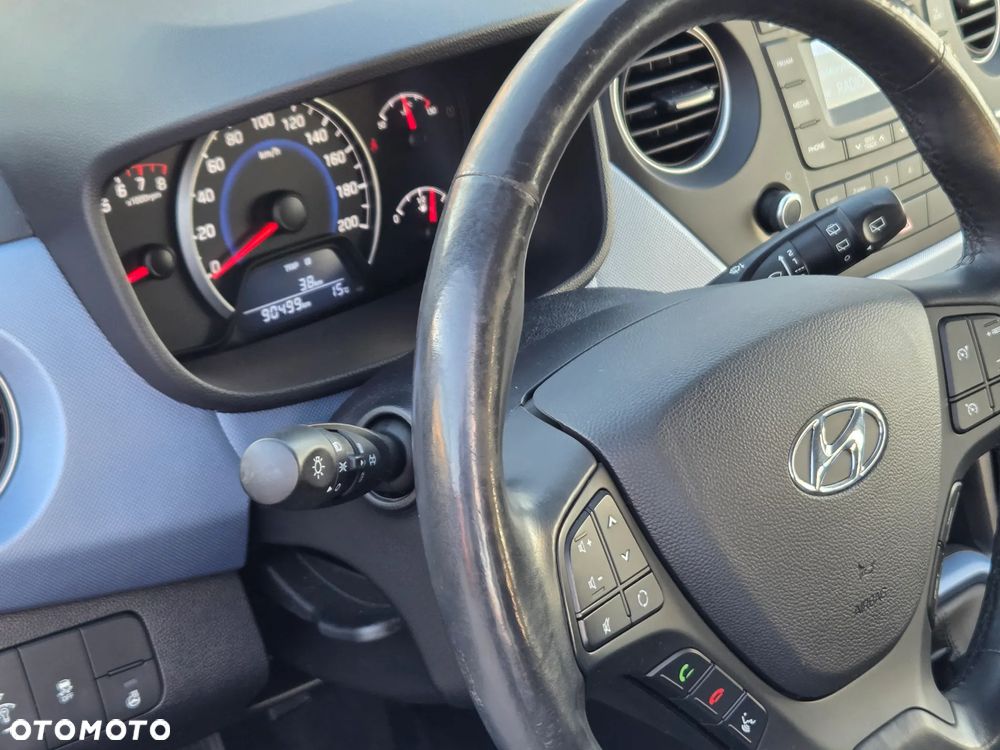 Hyundai i10 1.2 Premium - 21