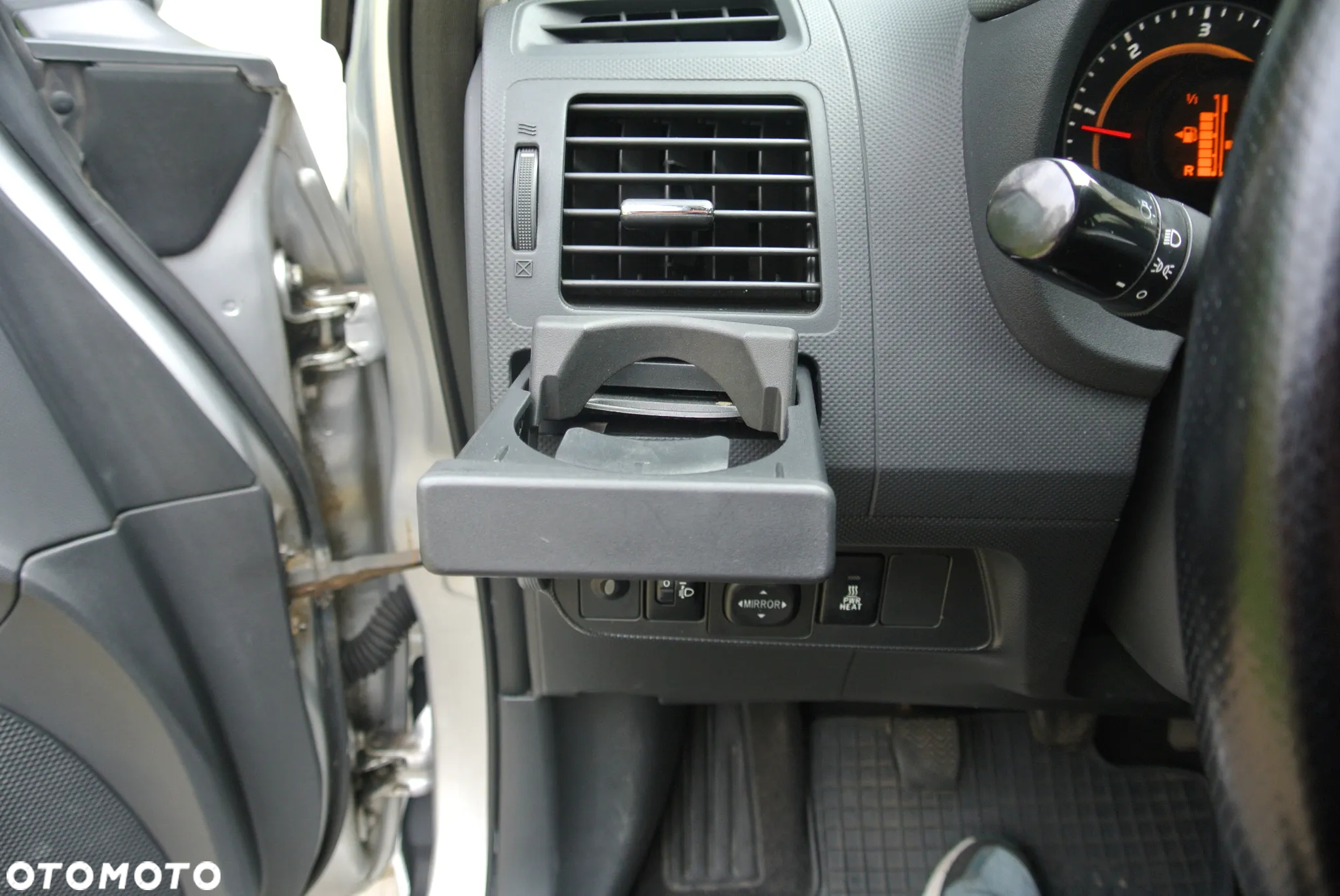 Toyota Auris 1.4 D-4D Premium - 17