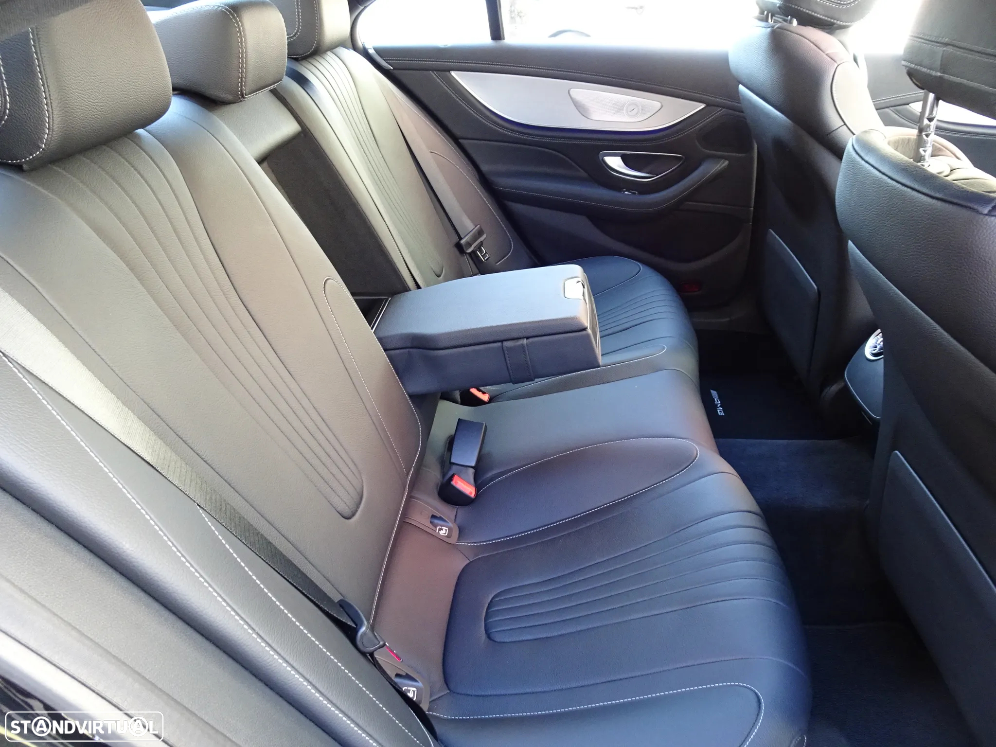 Mercedes-Benz CLS 300 d AMG Line - 28