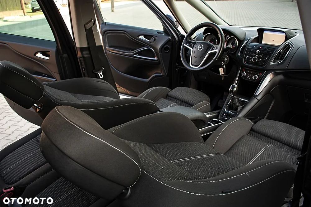 Opel Zafira 2.0 D (CDTI ecoFLEX) Start/Stop Innovation - 25