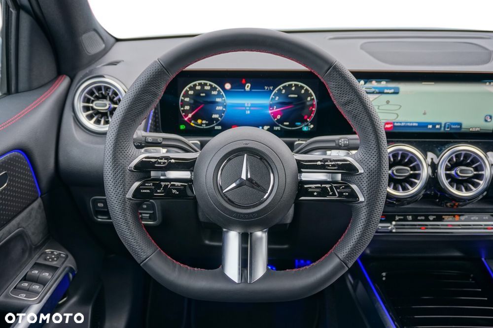 Mercedes-Benz GLB 200 mHEV AMG Line 7G-DCT - 9