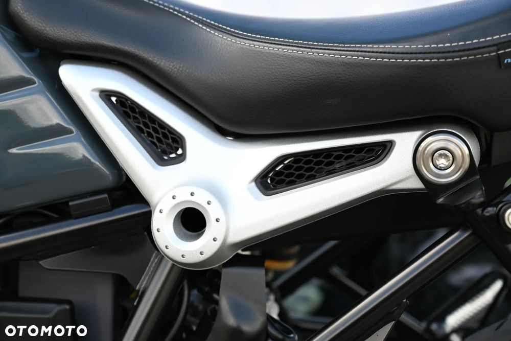 BMW R - 21