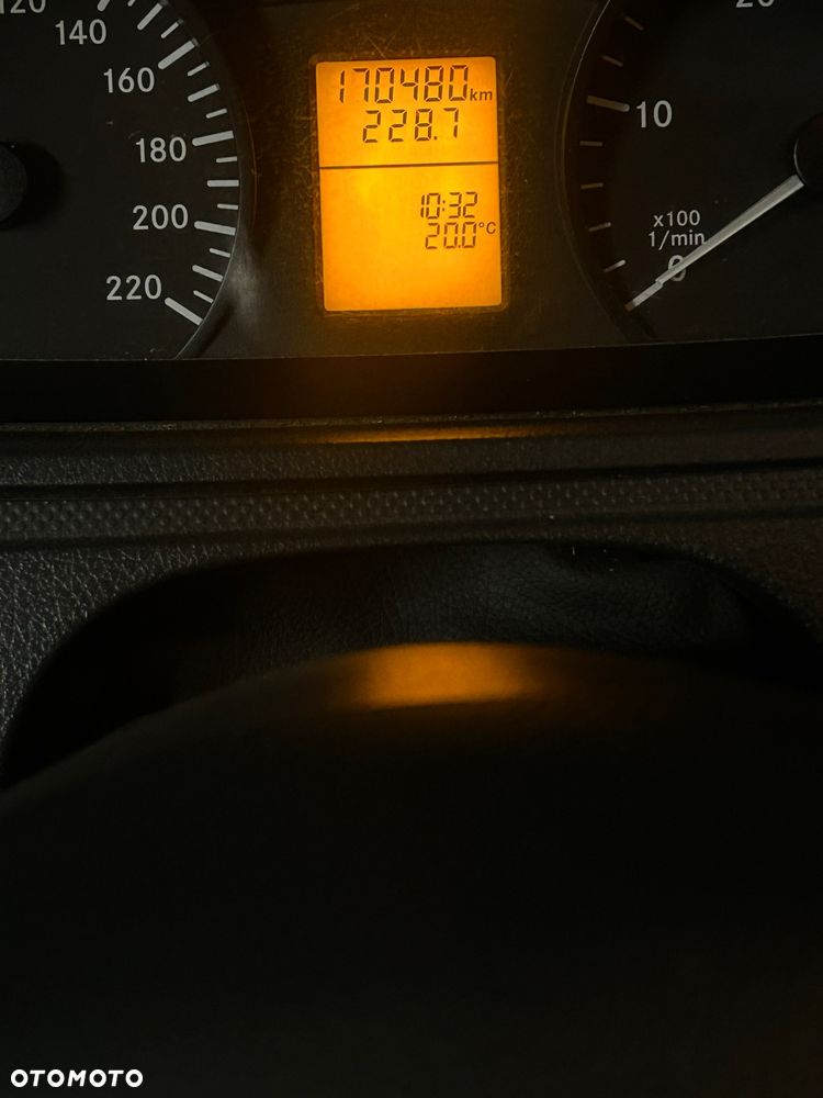 Mercedes-Benz Vito - 6