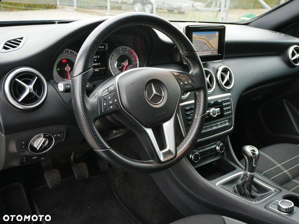 Mercedes-Benz Klasa A 180 (BlueEFFICIENCY) - 13
