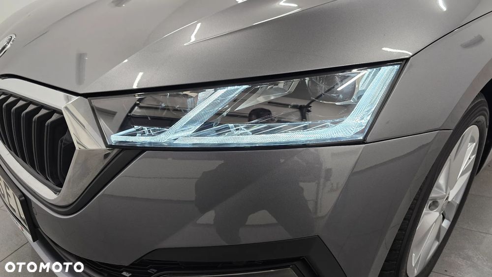Skoda Octavia 2.0 TDI DSG Sport Edition - 10