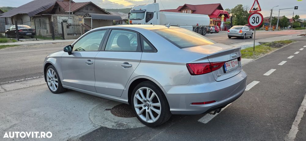Audi A3 2.0 TDI (clean diesel) Attraction - 11