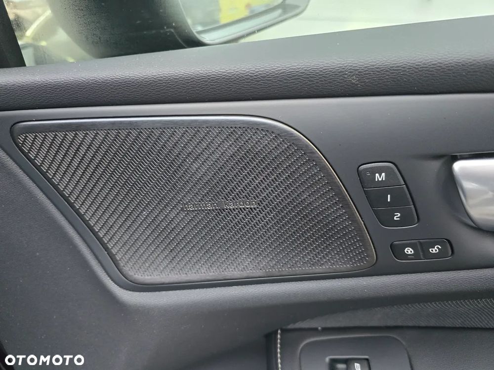 Volvo S60 B5 B AWD Ultimate Dark - 15