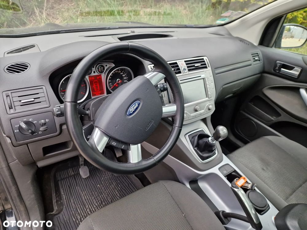 Ford Kuga 2.0 TDCi 4x4 Titanium - 7