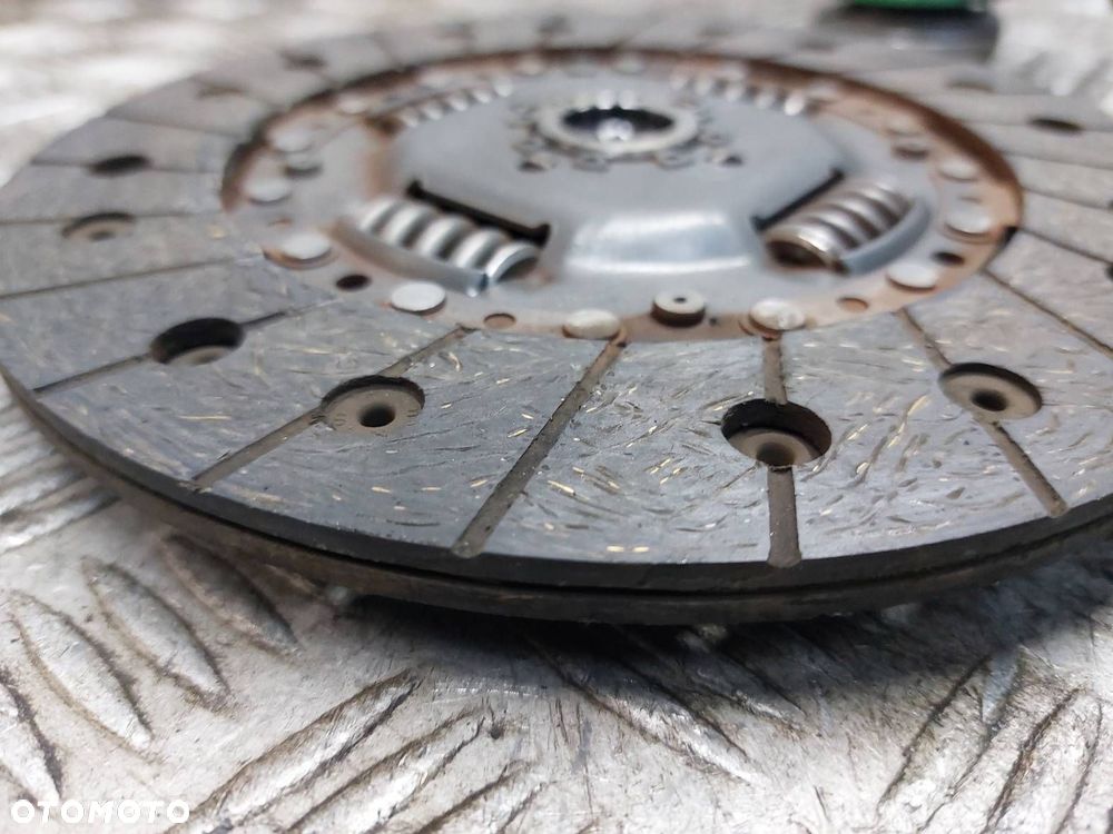 SPRZĘGŁO TARCZA + DOCISK + ŁOŻYSKO OPOROWE OPEL ASTRA G 1.7 CDTI - 8