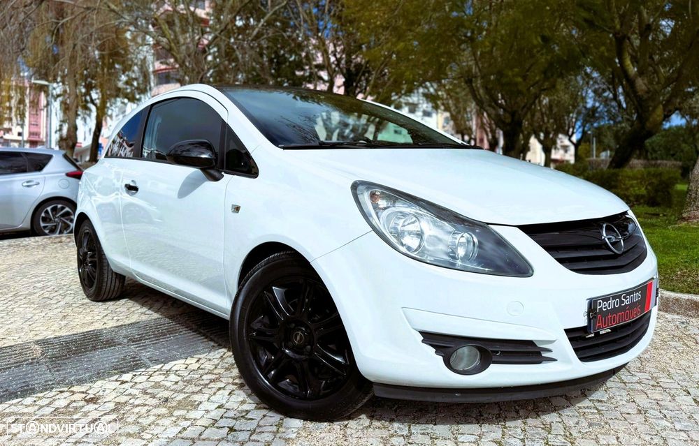 Opel Corsa 1.2 Black Edition 129g - 1