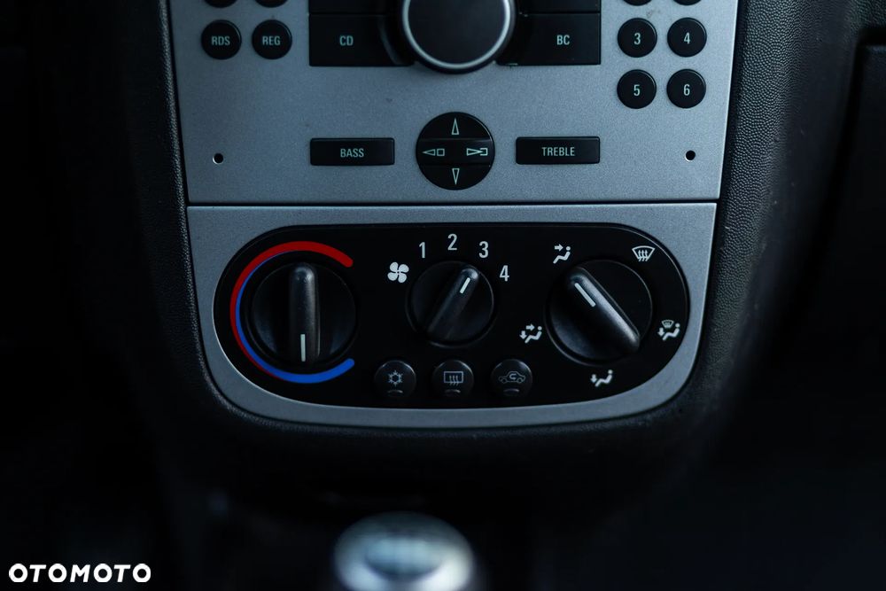 Opel Combo - 27